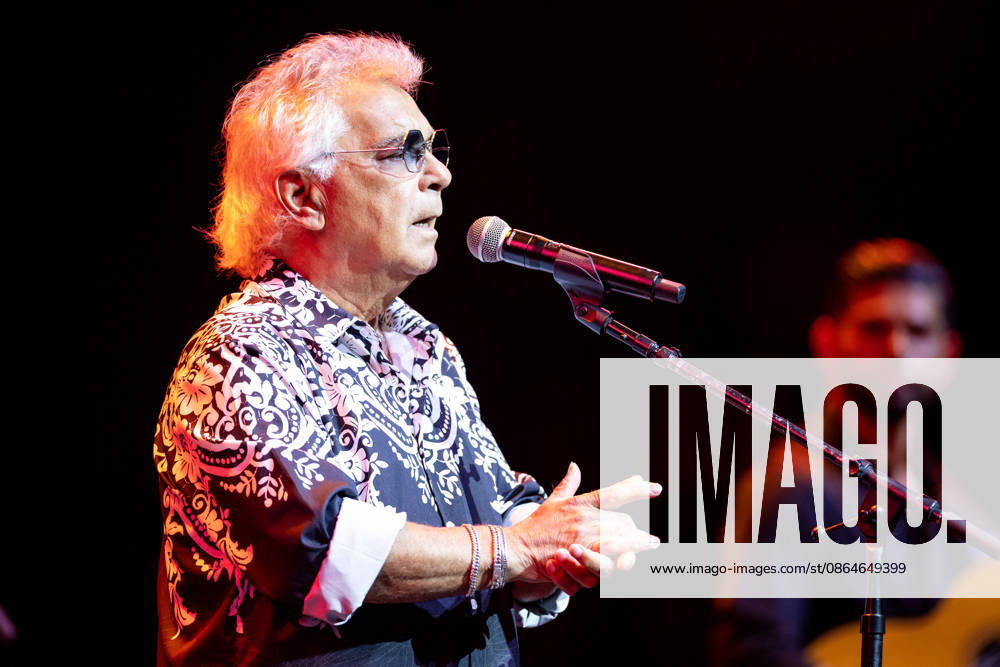 Founder and lead singer Nicolas Reyes of the Gipsy Kings and his band perform their high-energy fusion of flamenco, rumba, salsa, and pop, featuring iconic songs, at the Filene Center at Wolf Trap in Vienna, Virginia, on Sunday, August 23, 2026. Vienna USA - ZUMAkh2_ 20260823_znp_kh2_028