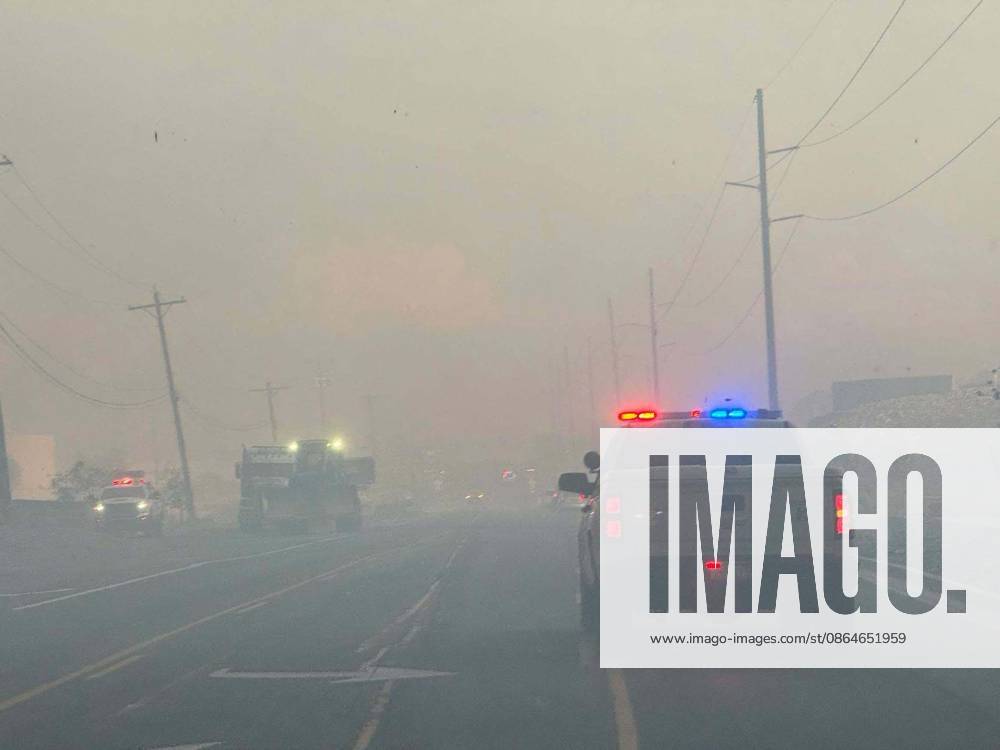 Fast-moving Hawk Fire threatens Reno, forcing thousands to evacuate RENO, NEVADA, UNITED STATES - AUGUST 23: (---- - MANDATORY CREDIT - WASHOE COUNTY SHERIFF S OFFICE HANDOUT - NO MARKETING NO ADVERTISING CAMPAIGNS - DISTRIBUTED AS A SERVICE TO CLIENTS----) Traffic restrictions are implemented on US 395 as evacuations continue due to the Hawk Fire near Reno, Nevada, United States, on August 23, 2026. Northbound traffic on US 395 is closed beginning at Parr Boulevard, while residents evacuating from areas north of Red Rock Road are directed to use US 395 to travel north. Southbound US 395 remains open for evacuation traffic, with all off-ramps between Red Rock Road and Parr Boulevard closed. Washoe County Sheriff s Offi
