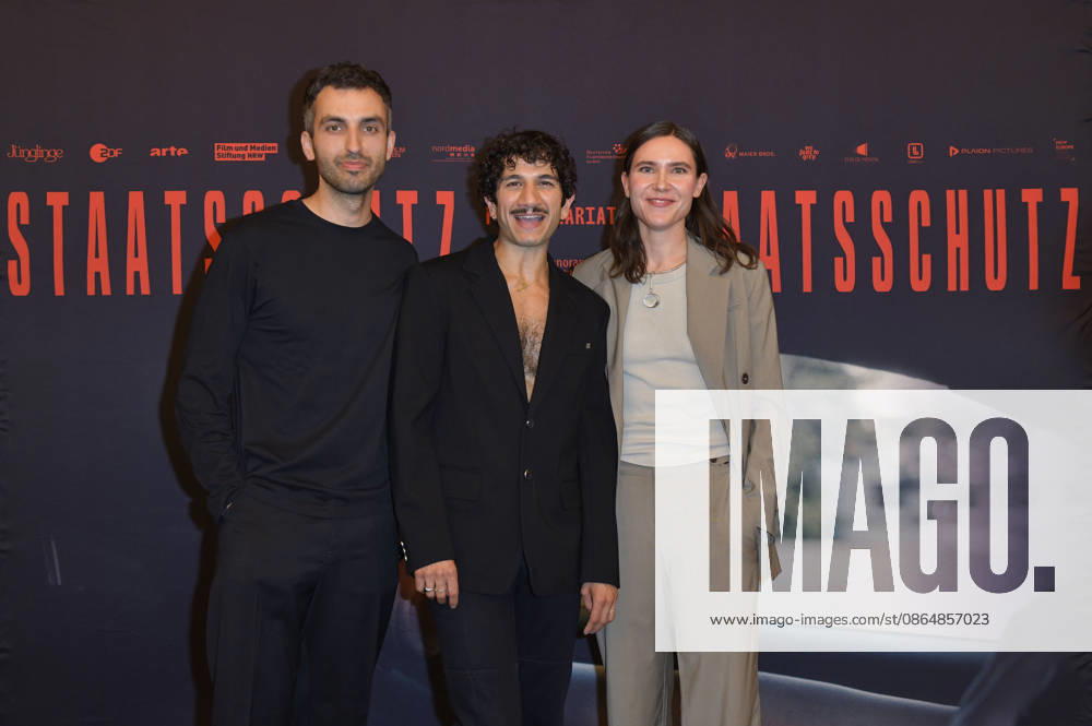 Jorgo Narjes, Faraz Shariat und Paulina Lorenz beim Special Screening des Kinofilms Staatsschutz im Kino International. Berlin