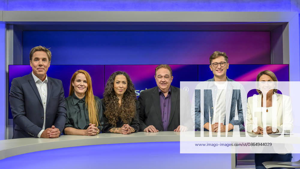 V.l. Markus Feldenkirchen (Der Spiegel), Florence Gaub (Militär- und Sicherheitsexpertin), Anna Schneider (Die Welt), Oliver Kalkofe (Comedian und Schauspieler), Philipp Türmer, SPD (Vorsitzender der Jusos), Sandra Maischberger, GER, Berlin, Studio, zu Gast bei – Maischberger, politische Talkshow, TV, Format, mit Moderatorin – Sandra Maischberger, Das Erste, aus Adlershof – Am Studio 20, 26.08.2026,