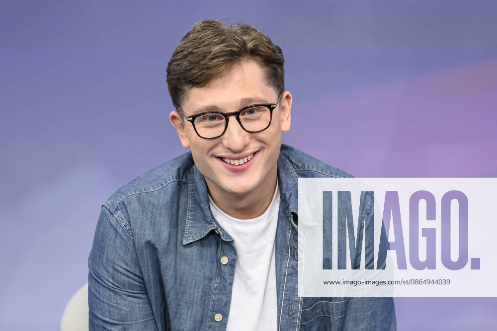 V.l. Philipp Tuermer, SPD (Vorsitzender der Jusos), GER, Berlin, Studio, zu Gast bei Maischberger, politische Talkshow, TV, Format, mit Moderatorin Sandra Maischberger, Das Erste, aus Adlershof Am Studio 20, 26.08.2026,