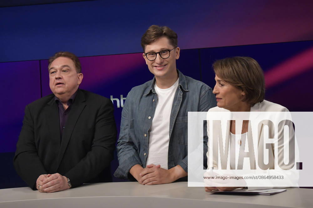 Oliver Kalkofe, Philipp Türmer und Sandra Maischberger in der ARD-Talkshow maischberger im Studio Berlin Adlershof. Berlin