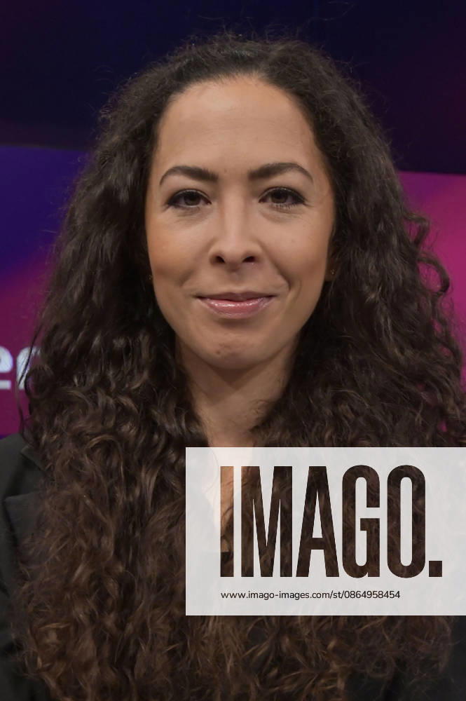 Anna Schneider in der ARD-Talkshow maischberger im Studio Berlin Adlershof. Berlin