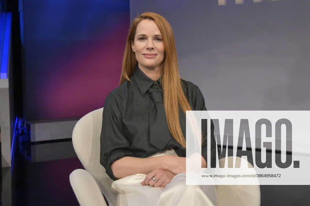 Florence Gaub in der ARD-Talkshow maischberger im Studio Berlin Adlershof. Berlin