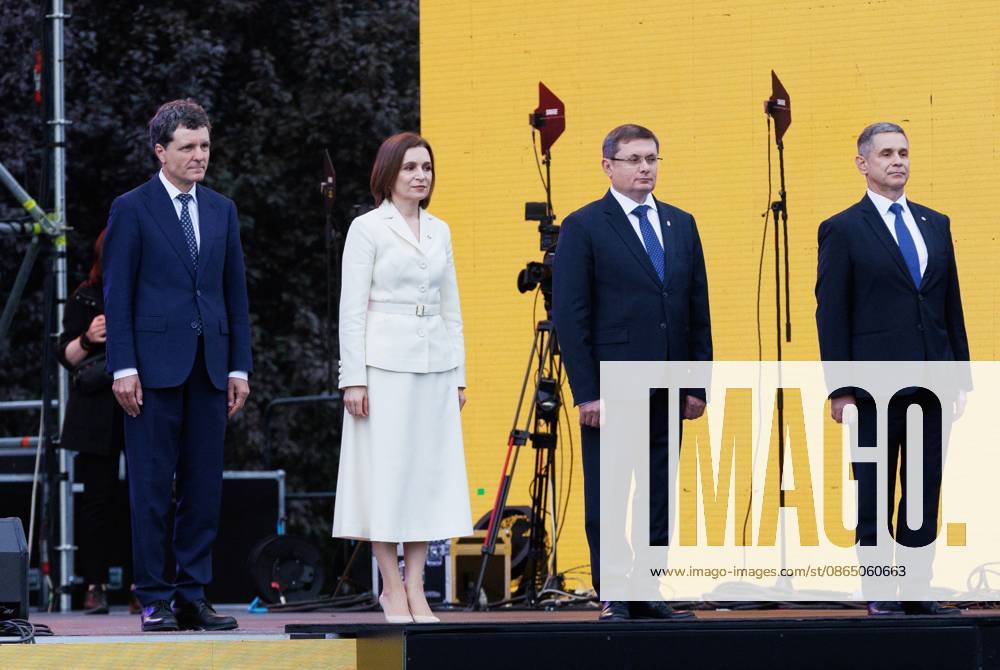Moldova Independence Day 9230028 27.08.2026 Romanian President Nicusor Dan, Moldovan President Maia Sandu, Moldovan Parliament Speaker Igor Grosu and Moldovan Defence Minister Anatolie Nosatii attend the military parade during Moldova s Independence Day celebrations in Chisinau, Moldova. Stringer Sputnik Chisinau Moldova