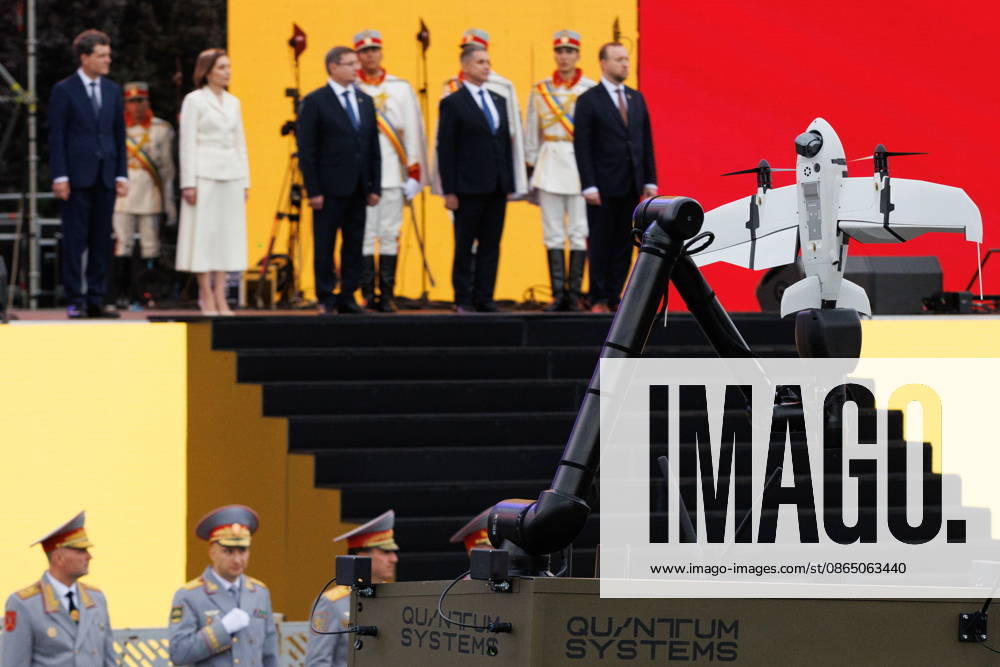 MOLDOVA, CHISINAU - AUGUST 27, 2026: Moldovas President Maia Sandu (2nd L top) attends a military parade marking 35 years of Moldovas independence. More than 2,000 soldiers and military officers took part in the parade that featured more than 100 pieces of military and special hardware, including armoured vehicles, drones and other armaments provided by NATO member states Chisinau Moldova - ZUMAt113 20260827_zaa_t113_296