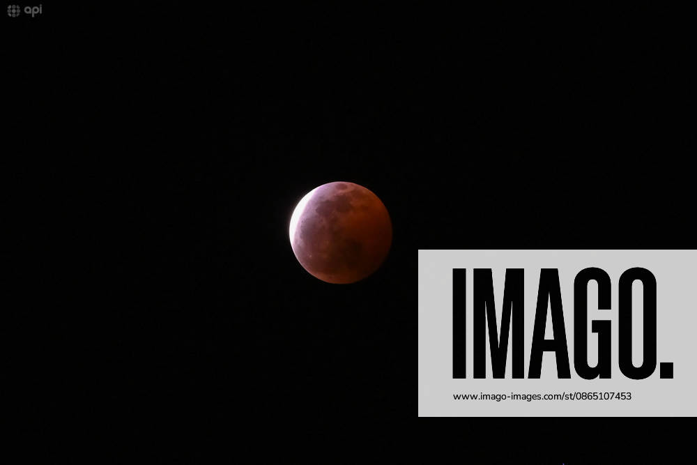 The partial lunar eclipse, with 90% coverage, cast reddish and dark hues; and was visible in Ecuador from 8:23 p.m. until 2:00 a.m. API PHOTO ARIEL OCHOA Manta, Manabí, Ecuador 20260827 242119 6a910e1e4440e img 8493 jpeg