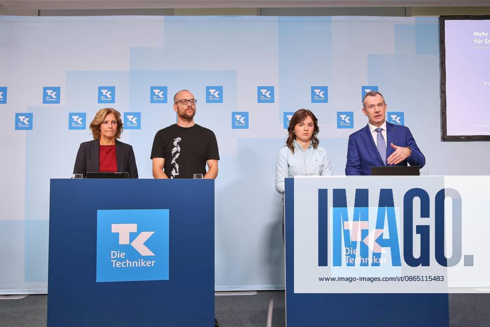 Berlin, Deutschland, 27.08.2026: Haus der Bundespressekonferenz: Techniker Krankenkasse - Social-Media-Report: Jugend zwischen Like und Limit: L-R: Anne Kraemer, Valentin Dander, Lilli Berthold, Peter Wendt