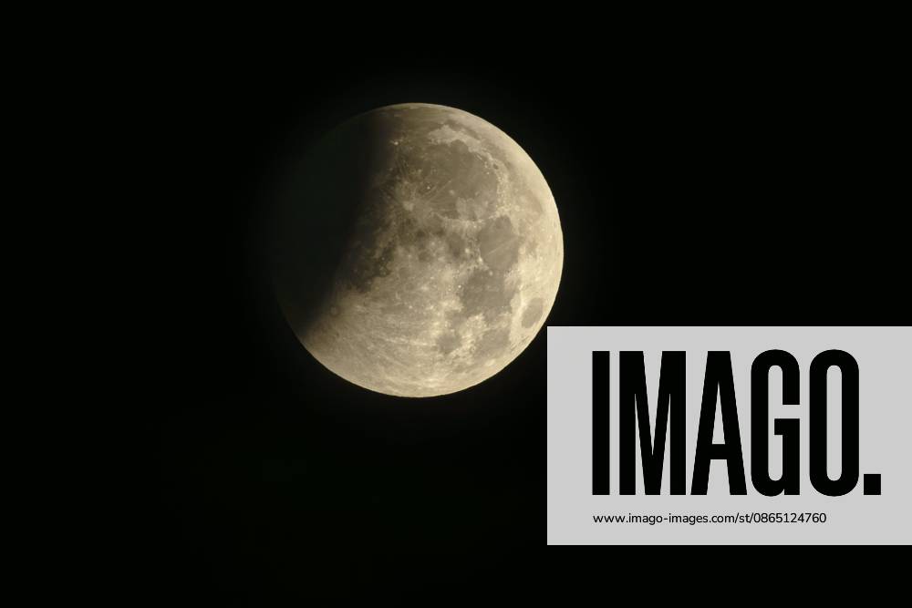 93% Lunar Eclipse 28 08 2026 DE PANNE, BEL - AUGUST 28 : Umbral state pictured during a partial eclipse of the moon with a maximum of 93% pictured on August 28, 2026 in De Panne, Belgium, 28 08 2026 De Panne Belgium
