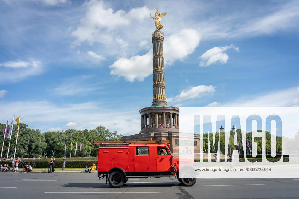 Fahrzeugkorso, 175-jähriges Jubiläum, Berliner Feuerwehr Berlin, Fahrzeugkorso der Berliner Feuerwehr, 175-jähriges Jubiläum, Großer Stern, Notruf 112 Berlin Berlin GER