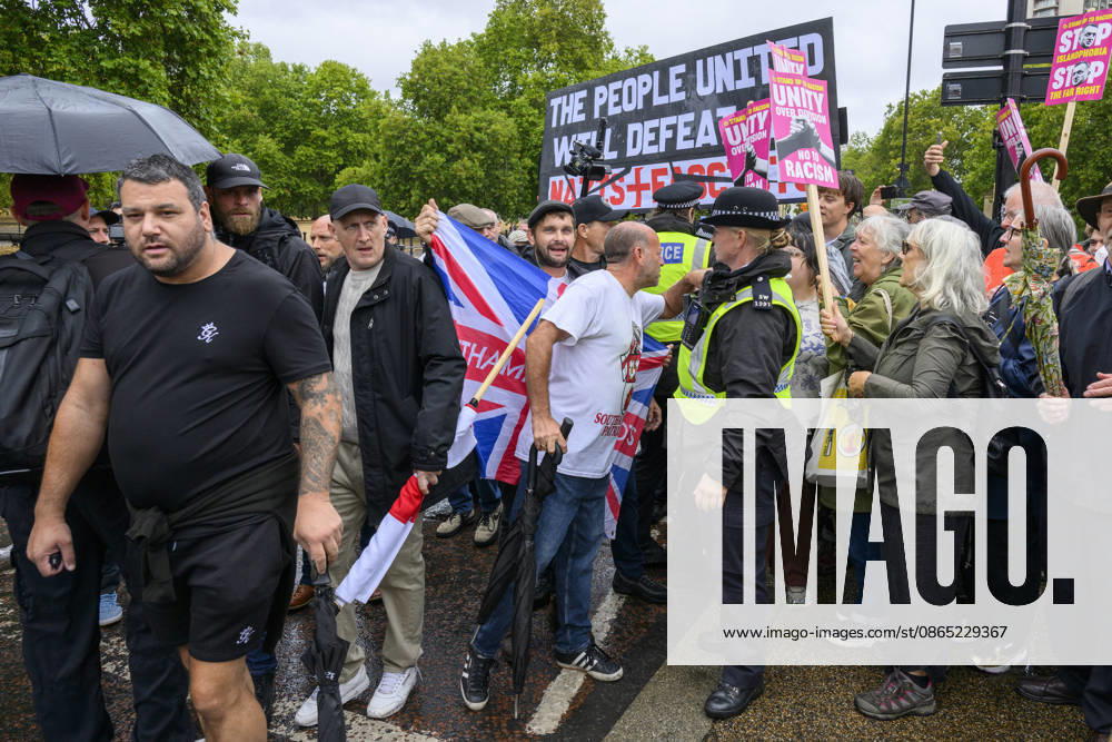 Stand Up To Racism Protest Against UKIP Demonstration LONDON, UNITED KINGDOM - AUGUST 29: Right wing UK Independence Party (UKIP) supporters clash with Stand Up To Racism counter-demonstrators during anti-Islam demonstration in London, United Kingdom on August 29, 2026. Ray Tang Anadolu London United Kingdom. Editorial use only. Please get in touch for any other usage.