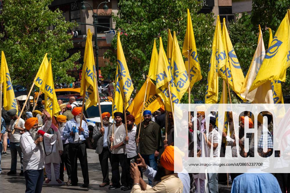 New York, NY- August 29: People Protest Against the RSS Chief Mohan Bhagwat, Hindu Nationalism,, and Hindutva in Front of Madison Square Garden on August 29, 2026. This protest is due to RSS Chief Mohan Bhagwat speaking at Madison Square Garden as attendees begin to show up and clashes arise. Credit: AdMedia USA - ZUMAa123 20050930_zaa_a123_069