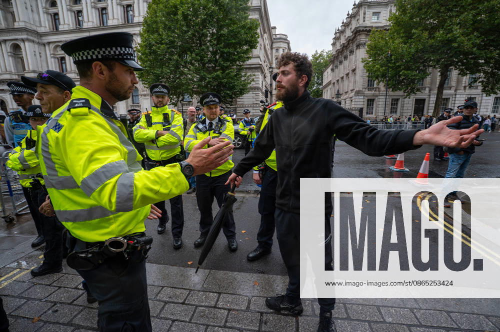 A UKIP supporter confronts police officers during the No to Sharia march and rally in central London. UKIP leader Nick Tenconi led supporters on a march and rally through central London calling for an end to Sharia law in Great Britain. The demonstration, organized under the banner No to Sharia Law, was met by a counter-protest. Tensions rose at the start of the march, with counter-protesters pushing against police officers as officers attempted to keep the opposing groups apart. The Metropolitan Police had imposed conditions on both demonstrations to prevent serious disorder. London United Kingdom - ZUMAs197 20260829_aaa_s197_182