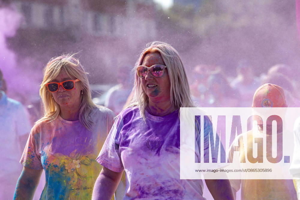 Jurmala, Latvija: People take part in the Color Run in Jurmala, Latvia, Aug. 30, 2026. The 5 km race was held in Jurmala. Jurmala Latvija - ZUMAp305 20260830_zip_p305_024