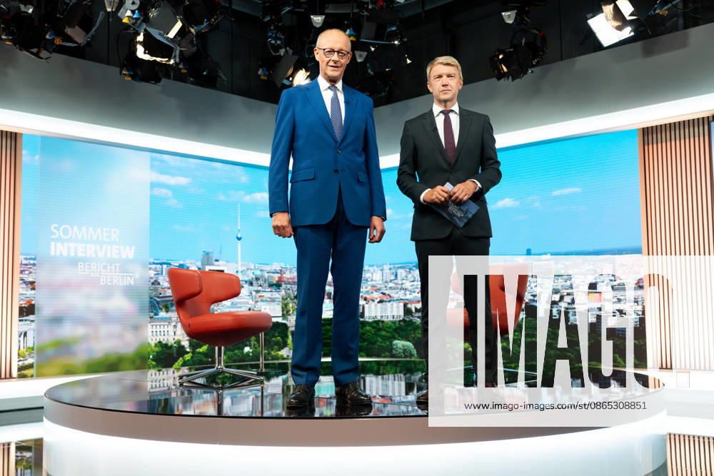ARD-Sommerinterview, Bundeskanzler, Friedrich Merz Berlin, ARD-Sommerinterview, Bundeskanzler, Friedrich Merz, CDU, Moderator, Markus Preiß, ARD-Hauptstadtstudio Berlin Berlin GER