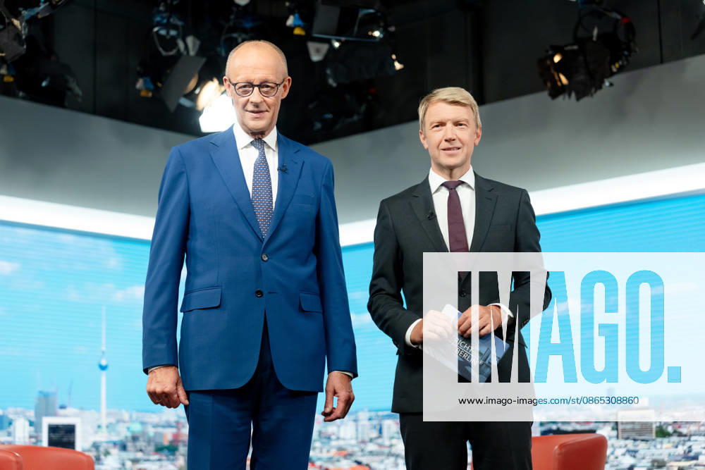 ARD-Sommerinterview, Bundeskanzler, Friedrich Merz Berlin, ARD-Sommerinterview, Bundeskanzler, Friedrich Merz, CDU, Moderator, Markus Preiß, ARD-Hauptstadtstudio Berlin Berlin GER