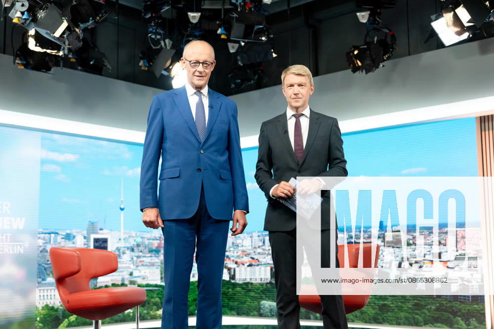ARD-Sommerinterview, Bundeskanzler, Friedrich Merz Berlin, ARD-Sommerinterview, Bundeskanzler, Friedrich Merz, CDU, Moderator, Markus Preiß, ARD-Hauptstadtstudio Berlin Berlin GER