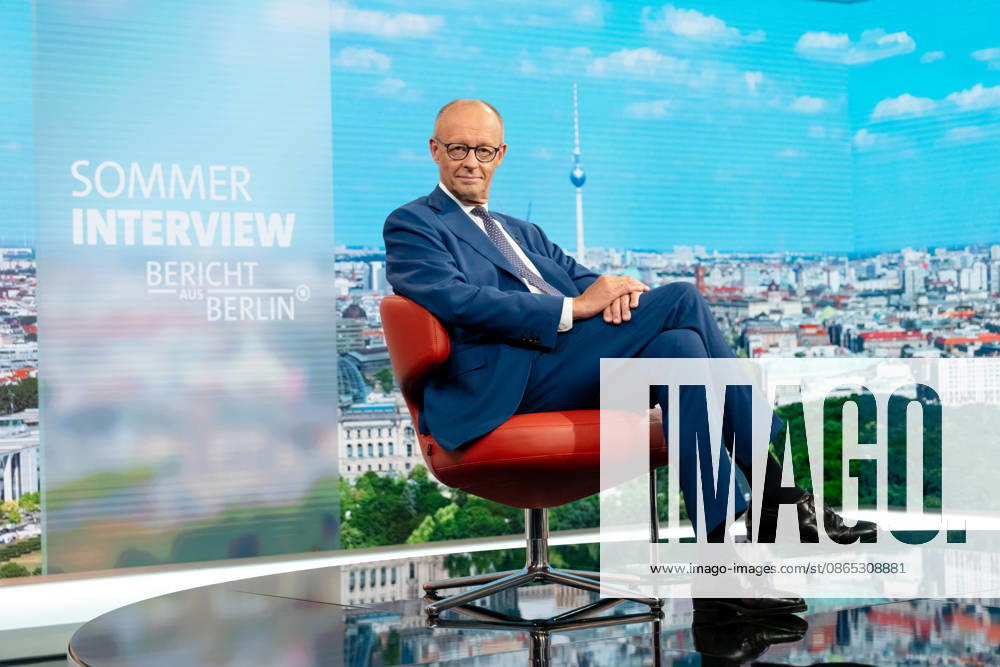 ARD-Sommerinterview, Bundeskanzler, Friedrich Merz Berlin, ARD-Sommerinterview, Bundeskanzler, Friedrich Merz, CDU, Moderator, Markus Preiß, ARD-Hauptstadtstudio Berlin Berlin GER
