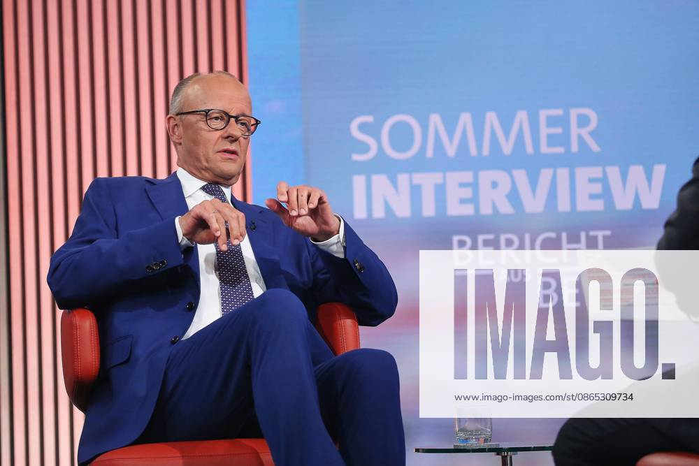 Berlin, Deutschland, 30.08.2026: ARD-Hauptstadtstudio: Sommerinterview: Bundeskanzler Friedrich Merz (CDU) im Studio