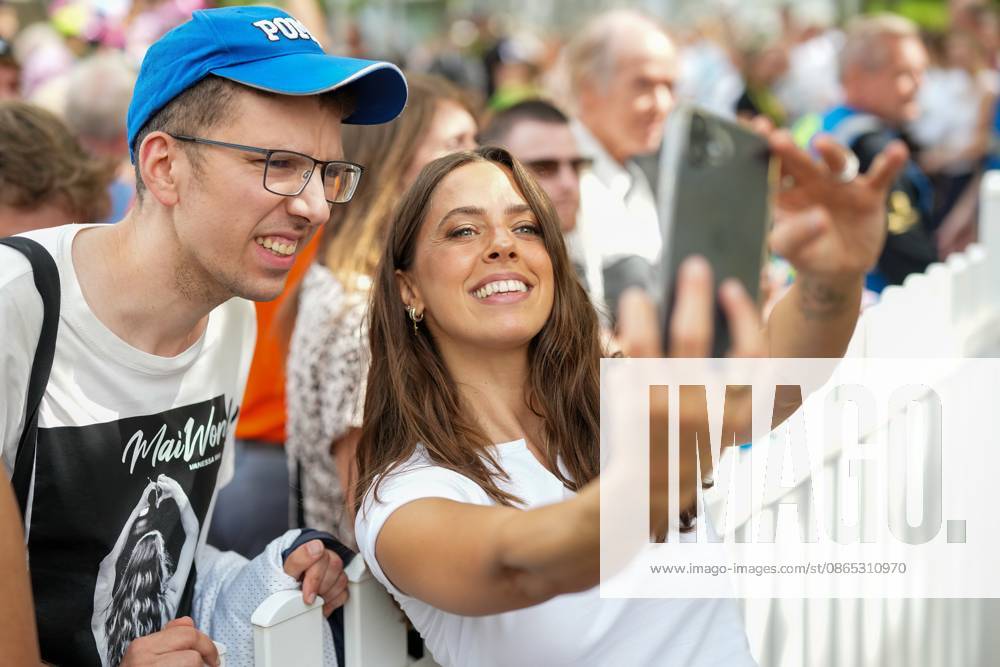 ZDF-Fernsehgarten 2026. Vanessa Mai im ZDF Fernsehgarten mit dem Motto Schlagerparty am 30.08.2026 in Mainz. Mainz ZDF Fernsehgarten Rheinland-Pfalz