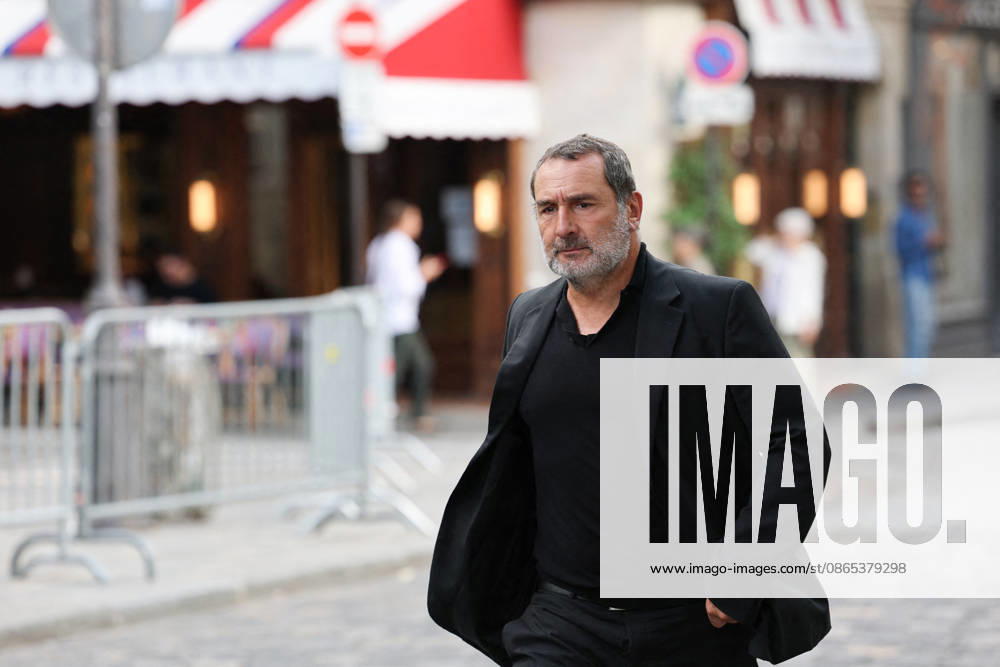 Nicolas Altmayer Funeral - Paris Gilles Lellouche during the funeral of French film producer Nicolas Altmayer at Saint Germain des Pres church in Paris, France on August 31, 2026. He was the co-founder of Mandarin Compagnie, and died in a car accident with his partner, Dior executive Mathilde Favier on August 17, aged 61 and 57, respectively. Photo by Raphael Lafargue ABACAPRESS.COM Paris France