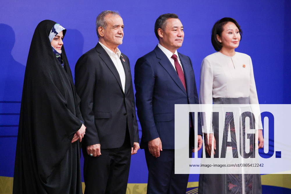 KYRGYZSTAN, BISHKEK - AUGUST 31, 2026: Zahra Pezeshkian, her father Masoud Pezeshkian, President of Iran, Sadyr Japarov, President of Kyrgyzstan, and his wife Aigul (L-R) pose during a ceremony to open the 2026 World Nomad Games at Bishkek Arena Bishkek Kyrgyzstan - ZUMAt113 20260831_zaa_t113_256