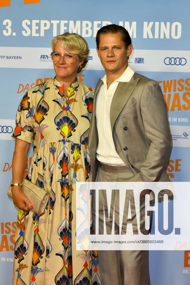 ABB GEWISSEETWAS- Max von der Groeben mit Viola Jaeger zu Gast auf dem roten Teppich bei der NRW Kino Film Premiere Das gewisse Etwas im Kino Cinedom am 01.SEPTEMBER 2026 in Koeln NRW Deutschland