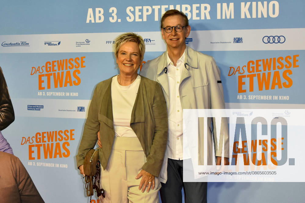 ABB GEWISSEETWAS- Biggi Lechtermann mit Ingo Kersting zu Gast auf dem roten Teppich bei der NRW Kino Film Premiere Das gewisse Etwas im Kino Cinedom am 01.SEPTEMBER 2026 in Koeln NRW Deutschland