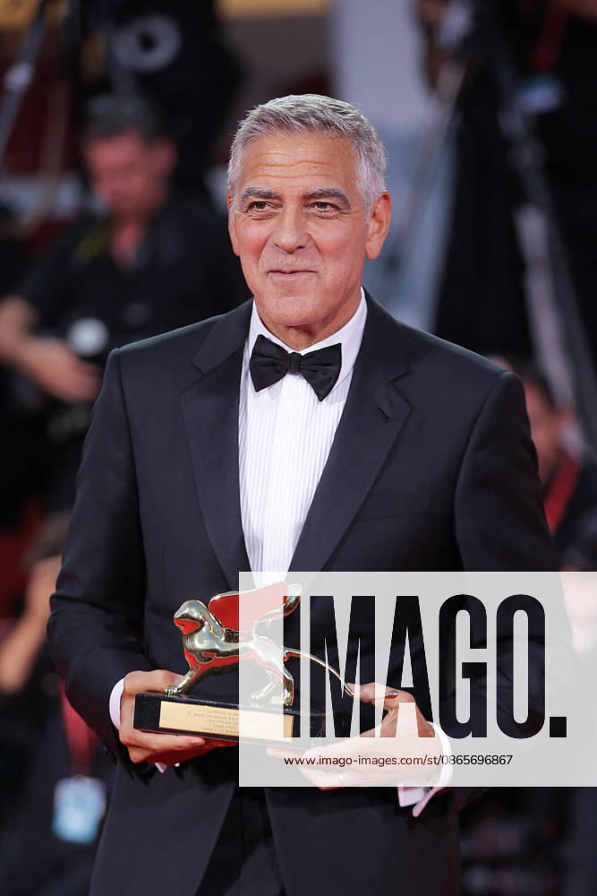 Venise 2026 Ink Screening George Clooney Golden Lion NB George Clooney after receiving the Golden Lion for Lifetime Achievement Award attending the Ink Red carpet Opening Ceremony as part of the 83th Venice International Film Festival at the Lido in Venice, Italy on September 02, 2025. Photo by Nasser Berzane ABACAPRESS.COM Venise