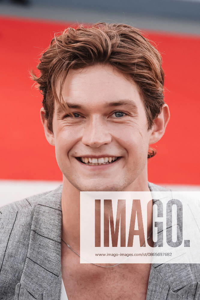 IPA88047873 - Venice, 83rd Venice International Film Festival - The red carpet at the opening ceremony and the presentation of the Golden Lion for Lifetime Achievement during the 83rd Venice International Film Festival at the Palazzo del Cinema. Pictured: Damian Hardung