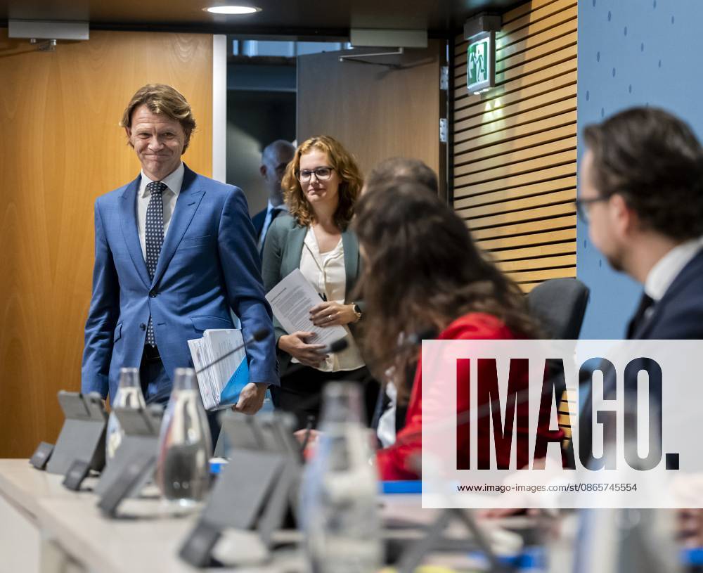 THE HAGUE - Kim Putters ahead of the public hearings of the parliamentary inquiry committee into the coronavirus policy. During the pandemic, Putters was Director of the Social and Cultural Planning Office. REMKO DE WAAL ANP netherlands out - belgium out