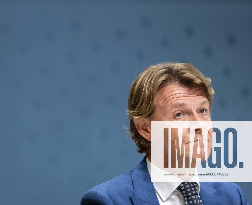 THE HAGUE - Kim Putters during the public hearings of the parliamentary inquiry committee into the coronavirus policy. During the pandemic, Putters was Director of the Netherlands Institute for Social Research (SCP). REMKO DE WAAL ANP netherlands out - belgium out