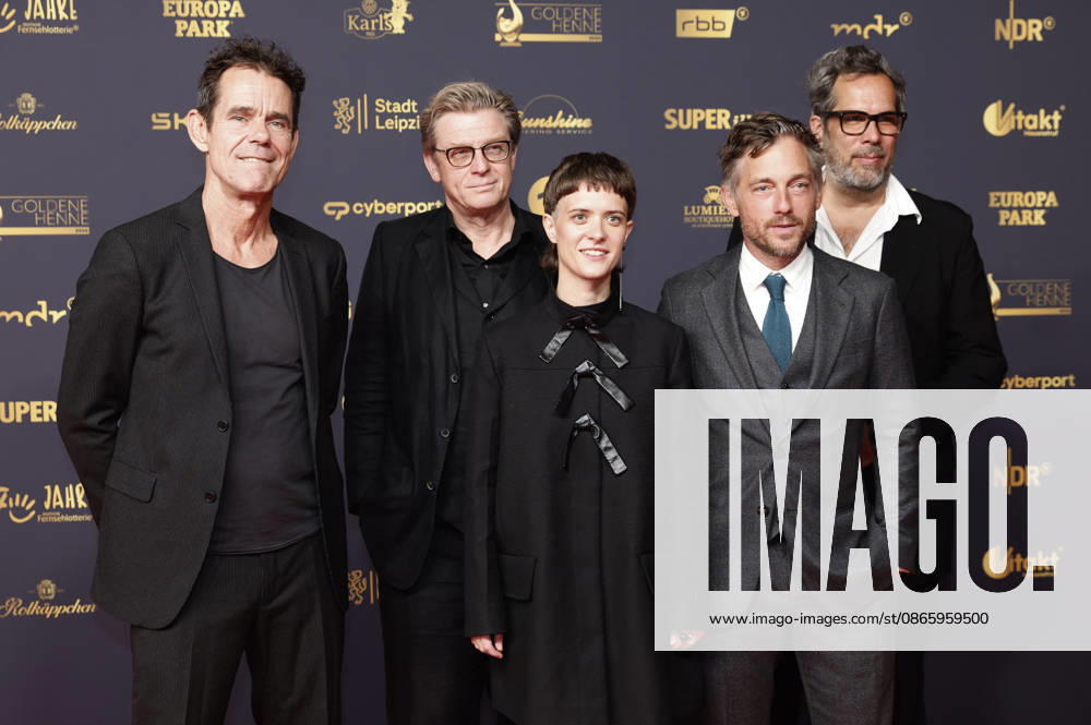Tom Tykwer, Hendrik Handloegten, Liv Lisa Fries, Volker Bruch und Achim von Borries bei der 32. Verleihung der Goldenen Henne 2026 in der Leipziger Messe. Leipzig