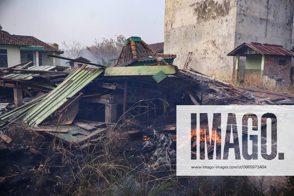 Forest and Peatland Fire in Ogan Ilir, South Sumatra Smoke rises from a forest and peatland fire at Kebun Raya Sriwijaya in North Inderalaya, Ogan Ilir, South Sumatra, Indonesia, on September 5, 2026. South Sumatra Indonesia