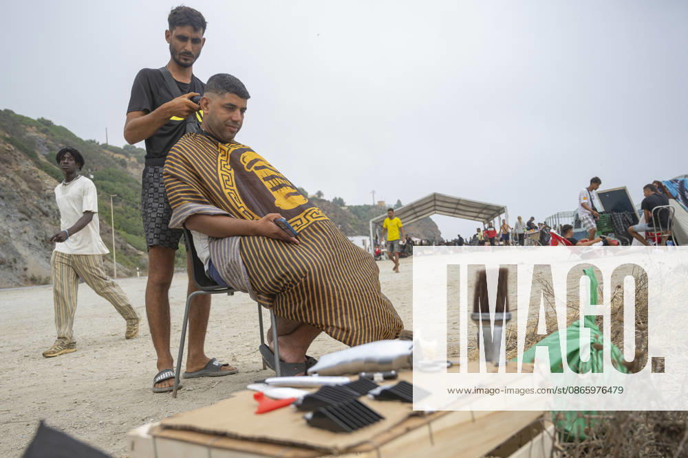The Government Takes Control of the Port of Ceuta to Provide Humanitarian Assistance to Migrants Several migrants camped on the beach, September 5, 2026, in Ceuta, Spain. The government is taking control of the port of Ceuta to provide humanitarian assistance to migrants in tents and other spaces, as provided for in a resolution from the Ministry of Transportation and Sustainable Mobility published this Saturday and reviewed by Europa Press. Specifically, the department led by Óscar Puente authorizes the Secretary of State for Migration to temporarily use an area of 16,000 square meters of public port land located in the Poniente Expansion, Phase I, of the port of Ceuta’s service area SEPTEMBER 5, 2026 MIGRANTS IMMIGRATION HUMANITARIAN CRI