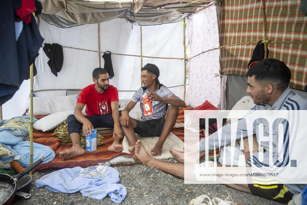 The Government Takes Control of the Port of Ceuta to Provide Humanitarian Assistance to Migrants Several migrants camped on the beach, September 5, 2026, in Ceuta, Spain. The government is taking control of the port of Ceuta to provide humanitarian assistance to migrants in tents and other spaces, as provided for in a resolution from the Ministry of Transportation and Sustainable Mobility published this Saturday and reviewed by Europa Press. Specifically, the department led by Óscar Puente authorizes the Secretary of State for Migration to temporarily use an area of 16,000 square meters of public port land located in the Poniente Expansion, Phase I, of the port of Ceuta’s service area SEPTEMBER 5, 2026 MIGRANTS IMMIGRATION HUMANITARIAN CRI