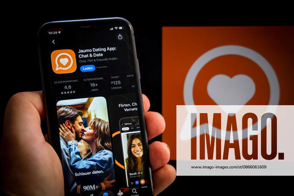 Apple App Store auf einem iPhone. Essenzielle Dating Apps. Jaumo Dating App: Chat and Date. Das iPhone wird in der Hand gehalten.. 06.09.2026