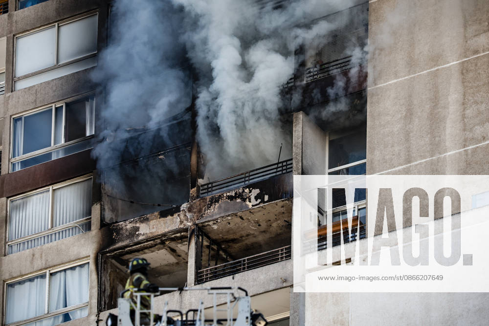Santiago, September 7, 2026: A fire breaks out on the 15th floor of an apartment building located at the intersection of Eleuterio Ramirez and Santa Rosa in Santiago. Diego Martin Aton, Chile; Aton 1188557. jpeg