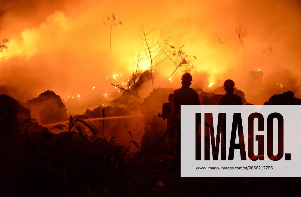 Galuga Landfill Fire Disaster In Bogor Indonesia Firefighters work to extinguish a fire at the Galuga landfill site in Bogor, West Java, Indonesia, on September 7, 2026. El Nino, an extreme climate phenomenon, triggers delays in the rainy season and prolongs the dry season, intensifying the severity and accelerating the spread of hotspots across various regions in Indonesia. Bogor Indonesia
