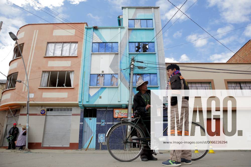 VIACHA, BOLIVIA â€? SEPTEMBER 7, 2026: Damage is seen to homes near the RAM-2 â€oeBoloÂvarâ€Â? Mechanized Artillery Regiment, three days after explosions at the military installation in Viacha, near La Paz. The blast wave shattered windows and damaged walls and roofs in surrounding residential areas as rescue teams continued searching the site for missing people. Vincha Bolivia - ZUMAq101 20260907_zna_q101_194
