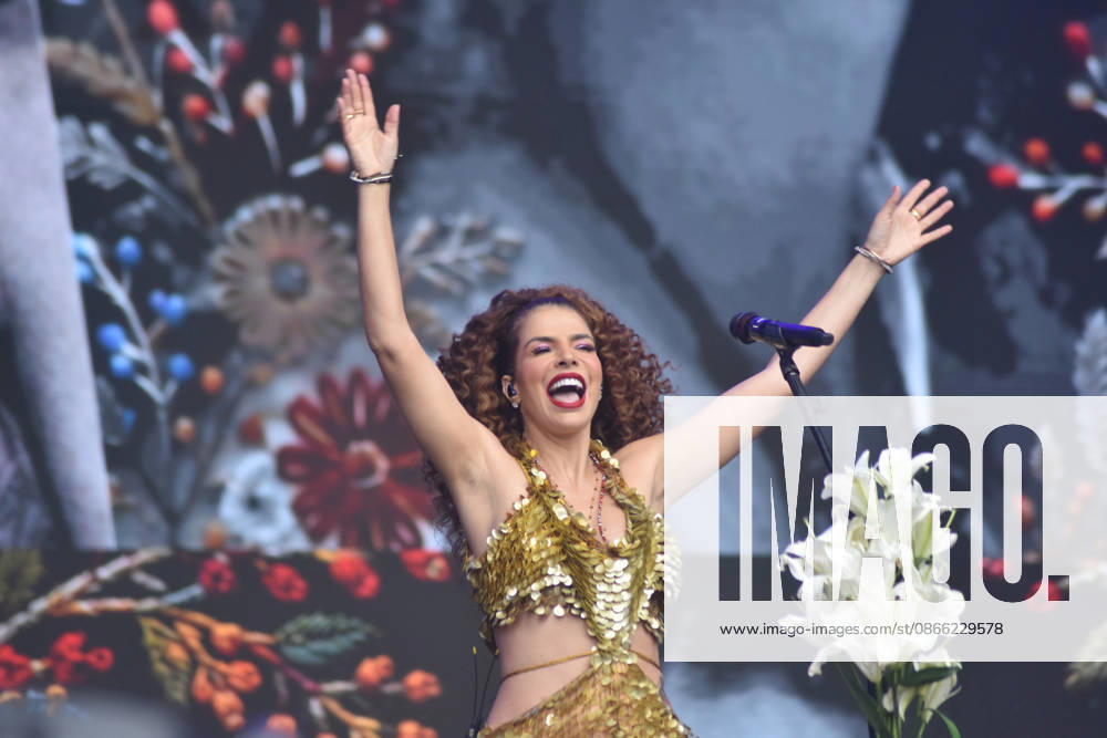 RIO DE JANEIRO, RJ - 07.09.2026: ROCK IN RIO 2026 - Vanessa Da Mata on the Sunset stage at Rock in Rio 2026, this Monday, September 7th. The band Nova Twins at the City of Rock, in Rio de Janeiro, RJ. x3012729x CristianexMota