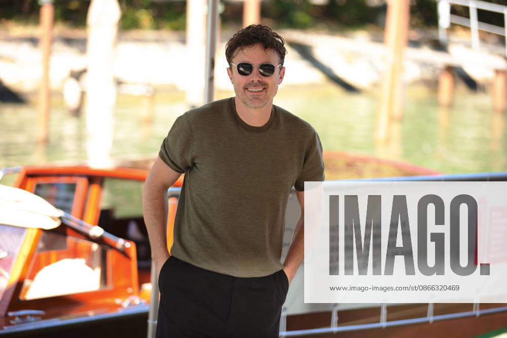American actor and director Casey Affleck arrives at the Darsena Excelsior ahead of the presentation of Company during the 83rd Venice International Film Festival. Venice Italy - ZUMAs197 20260908_aaa_s197_058