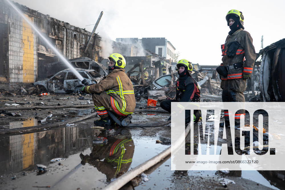 Destruction and fires reported across Kyiv districts after Russian attack State Emergency Service rescue workers extinguish a fire in the Podilskyi district caused by a Russian attack, Kyiv, Ukraine, September 8, 2026. On Tuesday night, September 8, Russian forces launched another massive strike on the Ukrainian capital with ballistic and cruise missiles, as well as jet UAVs. The attack caused significant damage to civilian infrastructure, residential areas, and business facilities. Three people were killed, and 19 were injured., Credit:Danylo Antoniuk Ukrinform Avalon Ukraine, Kyiv