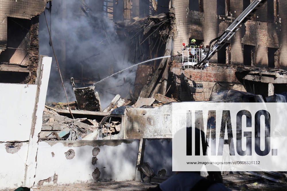 Destruction and fires reported across Kyiv districts after Russian attack State Emergency Service workers use an aerial work platform to extinguish a fire in the Solomianskyi district following a Russian attack, Kyiv, Ukraine, September 8, 2026. On Tuesday night, September 8, Russian forces launched another massive strike on the Ukrainian capital with ballistic and cruise missiles, as well as jet UAVs. The attack caused significant damage to civilian infrastructure, residential areas, and business facilities. Three people were killed, and 19 were injured., Credit:Pavlo Bahmut Ukrinform Avalon Ukraine, Kyiv