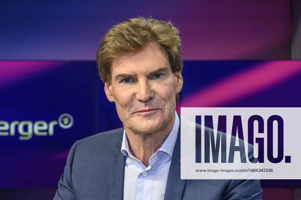 V.l. Carsten Maschmeyer (Unternehmer), GER, Berlin, Studio, zu Gast bei Maischberger, politische Talkshow, TV, Format, mit Moderatorin Sandra Maischberger, Das Erste, aus Adlershof Am Studio 20, 08.09.2026,