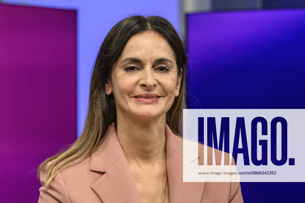 V.l. Iris Sayram (ARD-Hauptstadtstudio), GER, Berlin, Studio, zu Gast bei Maischberger, politische Talkshow, TV, Format, mit Moderatorin Sandra Maischberger, Das Erste, aus Adlershof Am Studio 20, 08.09.2026,