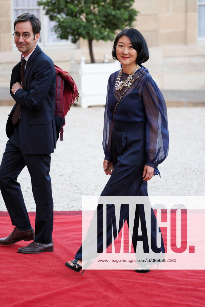DiÌ‚ner d Etat en l honneur de Mr LEE Jae Myung, PreÌsident de la ReÌpublique de CoreÌe Fleur Pellerin Emmanuel Macron et Brigitte Macron recoivent Mr LEE Jae Myung, PreÌsident de la ReÌpublique de CoreÌe et son à pouse, Kim Hye-kyung, à l occasion d un diner d à tat au Palais de l Elysà e à Paris, le 8 septembre 2026. French President, Emmanuel Macron and his wife, Brigitte Macron hosted Mr. LEE Jae Myung, President of the Republic of Korea, and his wife, Kim Hye-kyung, at a state dinner at the Elysà e Palace in Paris on September 8, 2026.