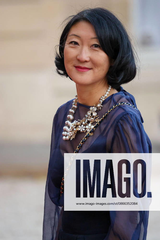 DiÌ‚ner d Etat en l honneur de Mr LEE Jae Myung, PreÌsident de la ReÌpublique de CoreÌe Fleur Pellerin Emmanuel Macron et Brigitte Macron recoivent Mr LEE Jae Myung, PreÌsident de la ReÌpublique de CoreÌe et son à pouse, Kim Hye-kyung, à l occasion d un diner d à tat au Palais de l Elysà e à Paris, le 8 septembre 2026. French President, Emmanuel Macron and his wife, Brigitte Macron hosted Mr. LEE Jae Myung, President of the Republic of Korea, and his wife, Kim Hye-kyung, at a state dinner at the Elysà e Palace in Paris on September 8, 2026.