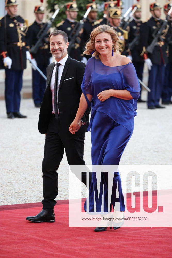 DiÌ‚ner d Etat en l honneur de Mr LEE Jae Myung, PreÌsident de la ReÌpublique de CoreÌe Yael Braun-Pivet et Vianney Pivet Emmanuel Macron et Brigitte Macron recoivent Mr LEE Jae Myung, PreÌsident de la ReÌpublique de CoreÌe et son à pouse, Kim Hye-kyung, à l occasion d un diner d à tat au Palais de l Elysà e à Paris, le 8 septembre 2026. French President, Emmanuel Macron and his wife, Brigitte Macron hosted Mr. LEE Jae Myung, President of the Republic of Korea, and his wife, Kim Hye-kyung, at a state dinner at the Elysà e Palace in Paris on September 8, 2026.