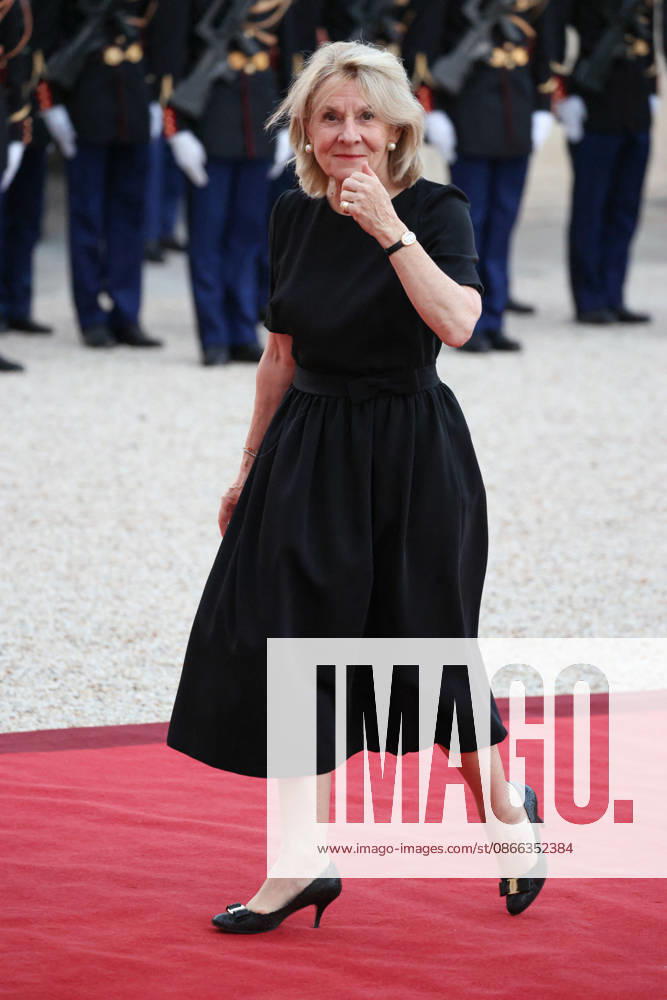 DiÌ‚ner d Etat en l honneur de Mr LEE Jae Myung, PreÌsident de la ReÌpublique de CoreÌe Catherine Pà gard Emmanuel Macron et Brigitte Macron recoivent Mr LEE Jae Myung, PreÌsident de la ReÌpublique de CoreÌe et son à pouse, Kim Hye-kyung, à l occasion d un diner d à tat au Palais de l Elysà e à Paris, le 8 septembre 2026. French President, Emmanuel Macron and his wife, Brigitte Macron hosted Mr. LEE Jae Myung, President of the Republic of Korea, and his wife, Kim Hye-kyung, at a state dinner at the Elysà e Palace in Paris on September 8, 2026.